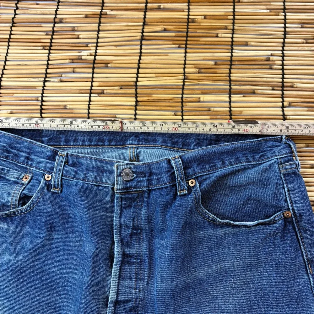 Levis 501 Original Fit Mens Jeans Blue Denim Straight Leg W38 L29 00501-0194